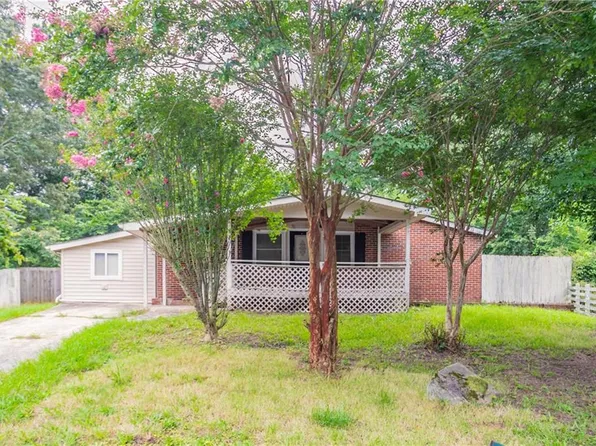 6605 Stark Ct, Riverdale, GA 30274