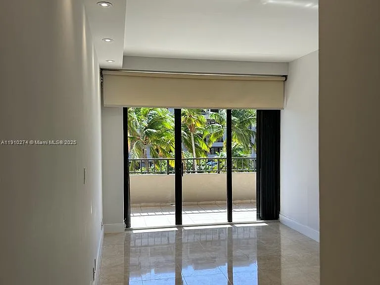 251 Crandon Blvd #430 — Photo 4