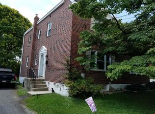 208 Fairview Rd, Clifton Heights, PA 19018