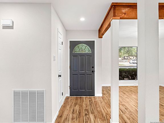 4th image of 9222 WICKHEATHER ST