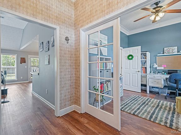 4th image of 513 Field View Ct