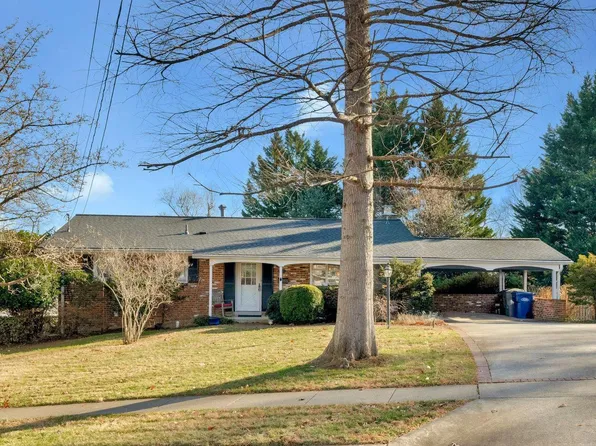 3705 Moss Dr, Annandale, VA 22003