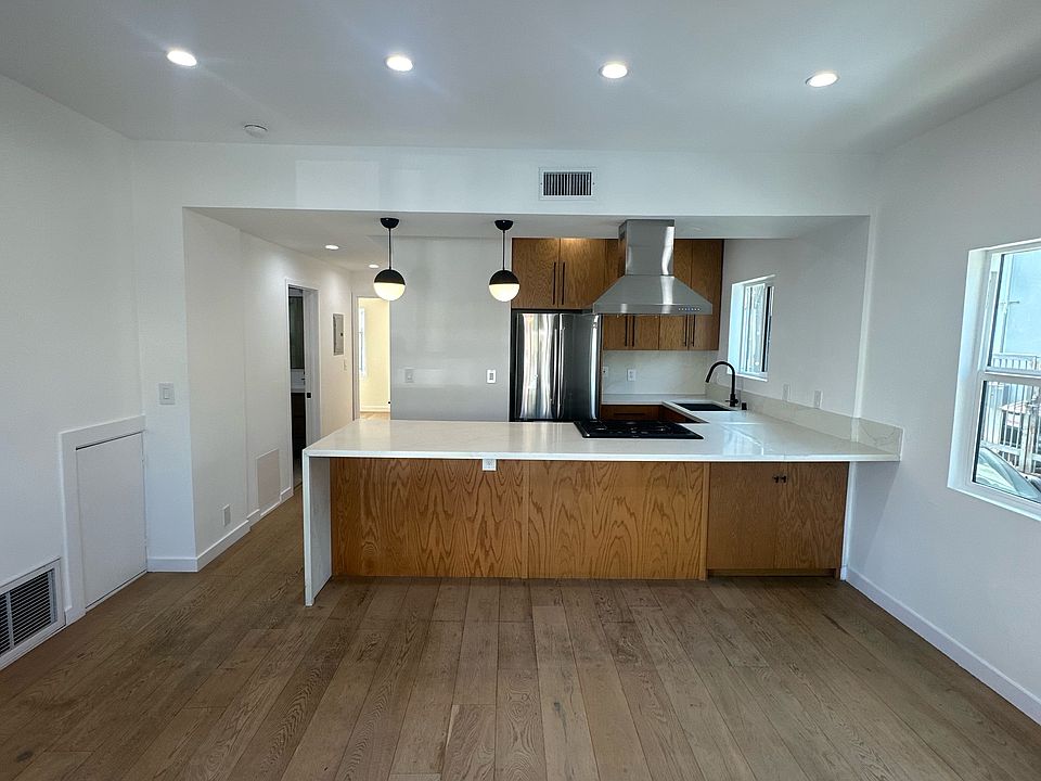 1st image of 972 N El Centro Ave #1