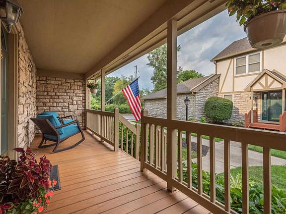 3rd image of 605 Olentangy Woods Dr