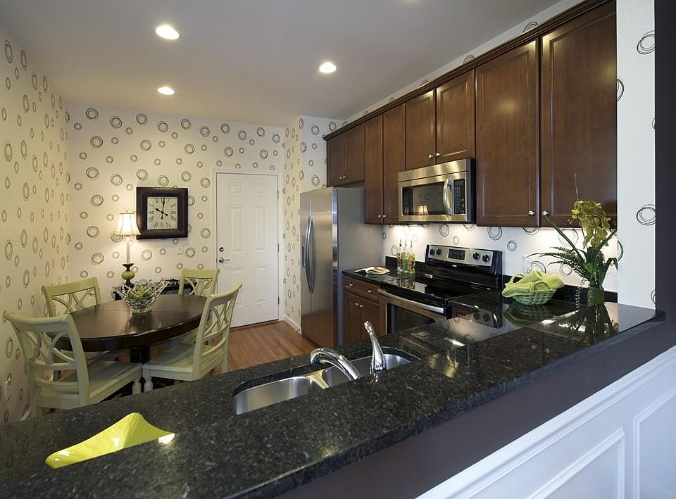 127 Stonehaven Dr South Weymouth, MA, 02190 Apartments for Rent Zillow