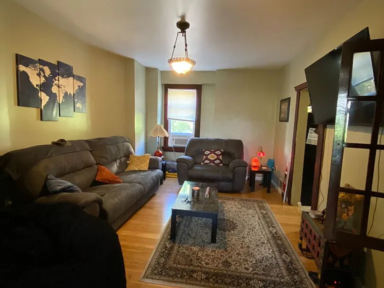 405 Edgemont St — Photo 4
