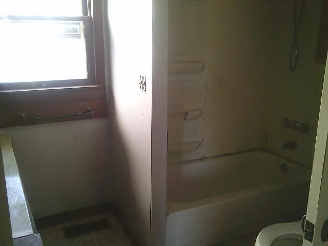 907 S Water St — Photo 5