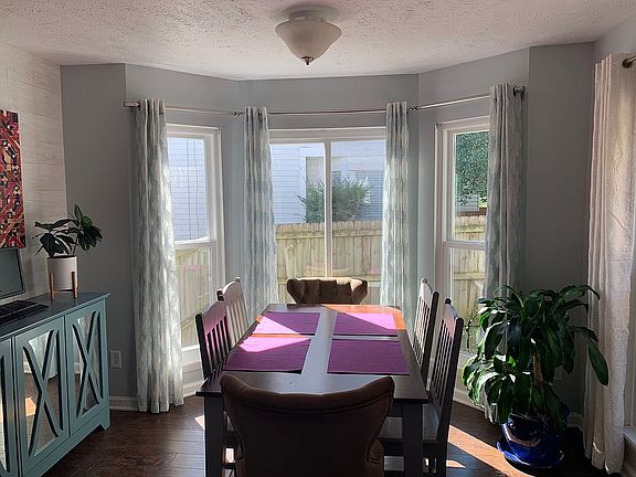 Dining Room - Kitchen view