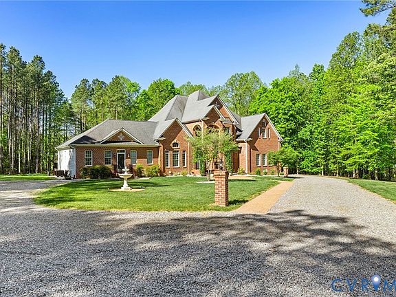 5th image of 2936 Royal Virginia Ct