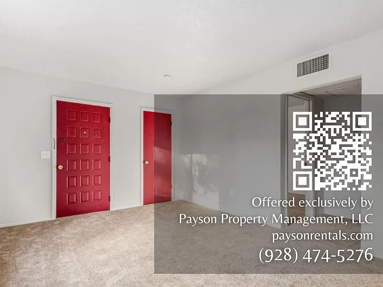 704 N Easy St #4 — Photo 5