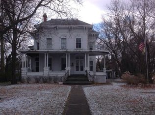 1034 Dekalb Ave, Sycamore, IL 60178