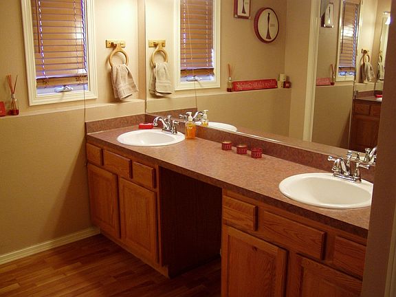 Master Vanity Dual Sinks