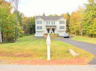 25 Woodside Ln, Rochester, NH 03867