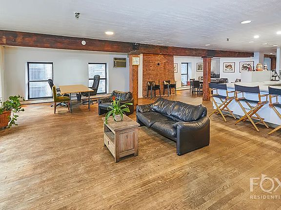 3rd image of 466 Washington St #7W