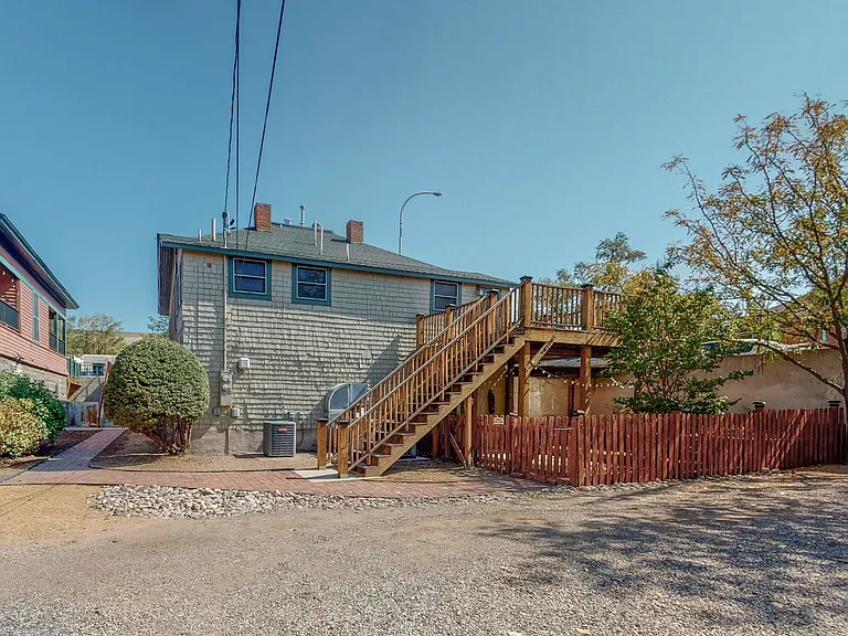 421 High St SE — Photo 32