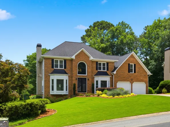 3328 Rough Creek Dr, Woodstock, GA 30189