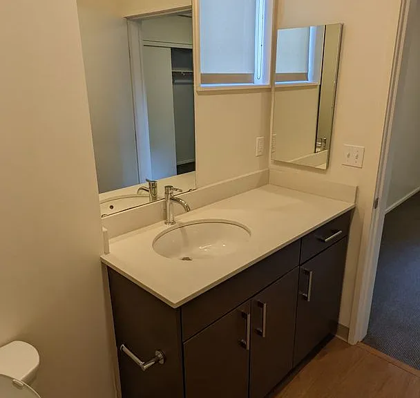 Viewpoint Terrace Apartments — Photo 26
