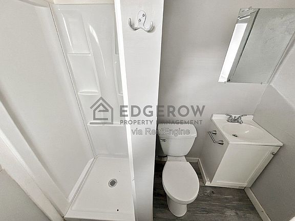 5th image of 99 Houston Ave #1