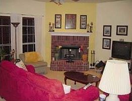 5th image of 807 Dakota Ln