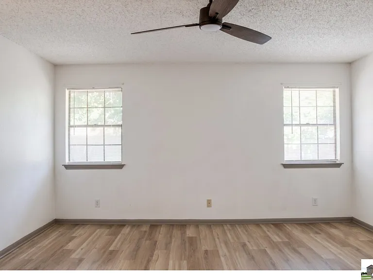 1410 Becker Dr — Photo 7