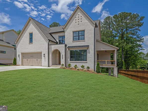 380 Hillcrest View Dr, Suwanee, GA 30024