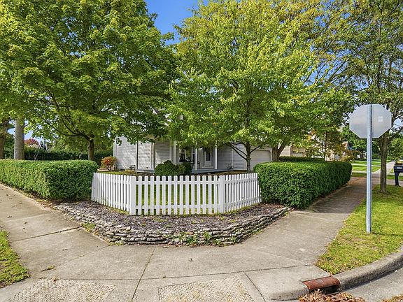 4th image of 397 Rutherford Ave