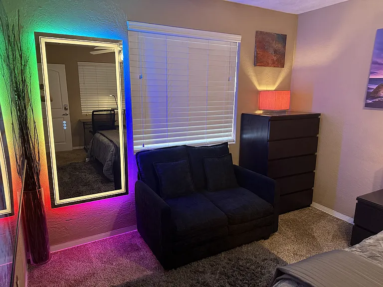 1090 Margaret Dr #2 — Photo 4