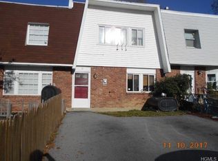 8 Sarah Ln, Middletown, NY 10941