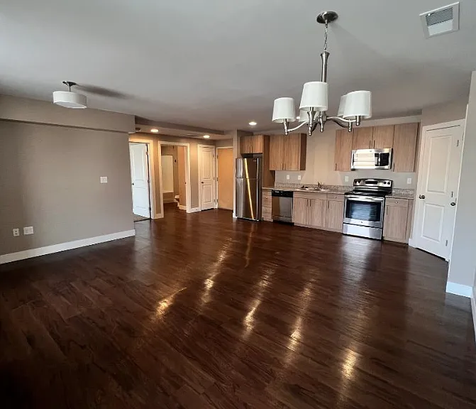 105 1st St SE #302 — Photo 1