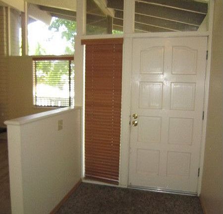 2nd image of 3021 Catalina Dr