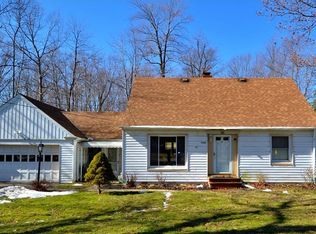 7428 McLellan Dr, Walton Hills, OH