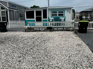 1444 Salter Path Rd #P2, Indian Beach, NC 28512