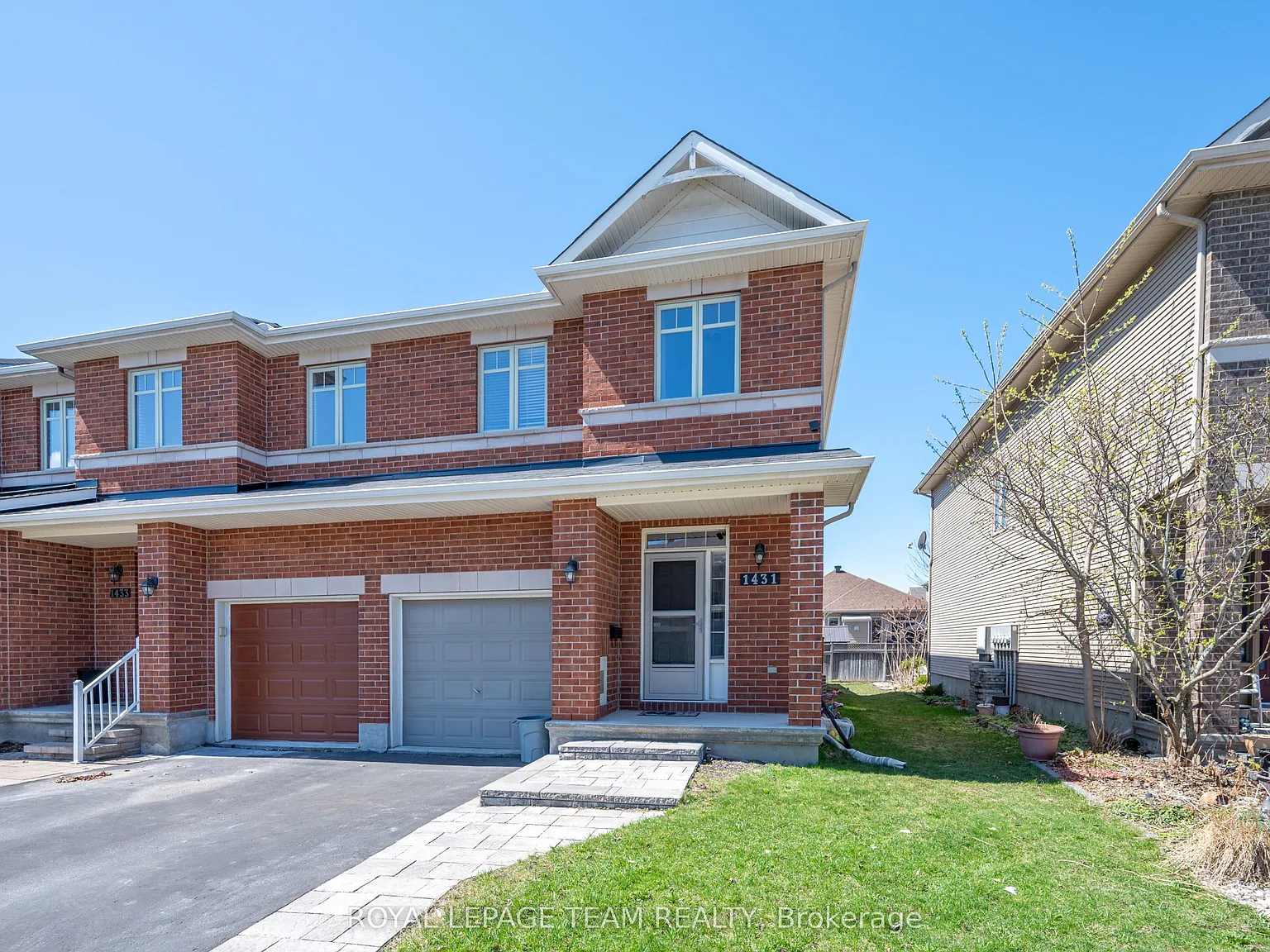 3 bed, $2,850 — Photo 2