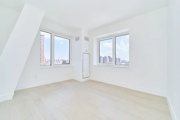 Rented by Compass | media 17