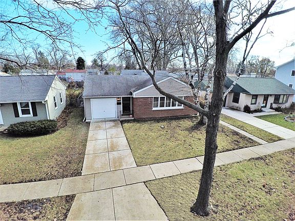 4th image of 923 Alfini Dr