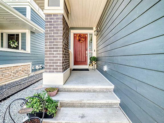 2nd image of 67 N Masters Rise SE