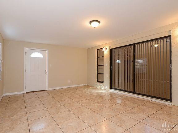 3rd image of 10801 N Sassafrass St