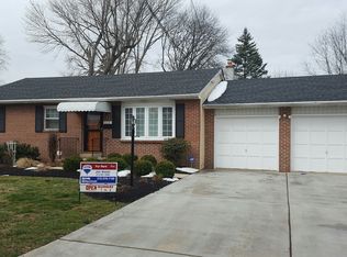 115 N Penn St, Hatboro, PA 19040