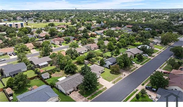3915 Hillside Dr — Photo 28