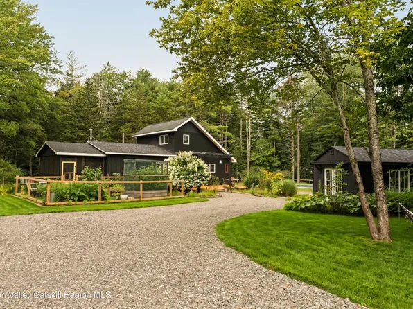 22 Old Ball Park Road, Kingston, NY 12401