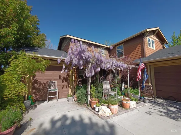 915 N Glen Aspen Way, Star, ID 83669