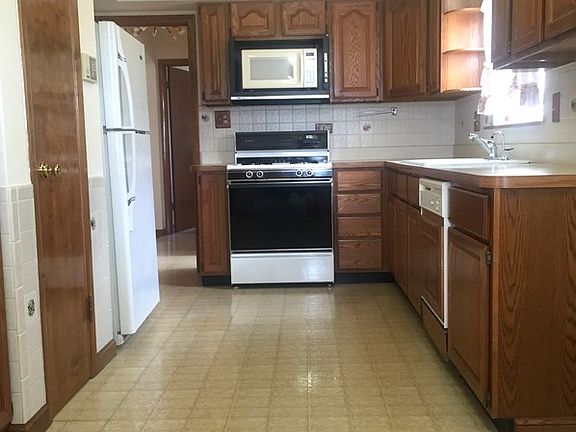 2nd image of 5348 N Mulligan Ave