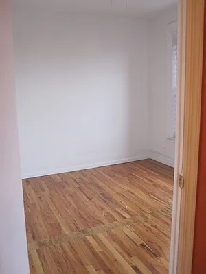 Rented by Chartwell Manhattan Realty | media 7