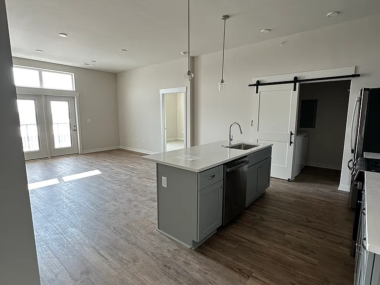 1305 Plaza Ct #208 — Photo 5