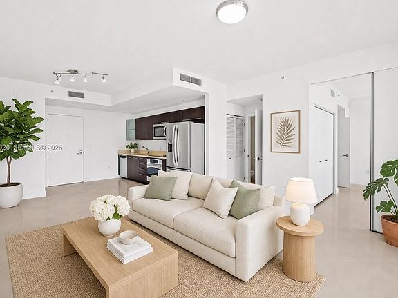 3rd image of 90 SW 3rd St APT 1608