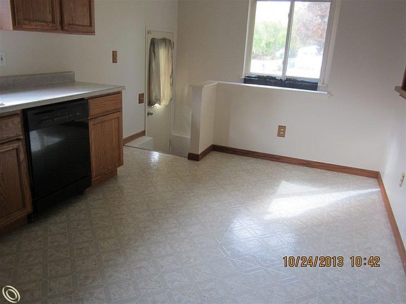 5th image of 7606 Gilman St