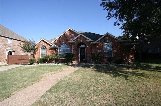 1st image of 1711 Rosebriar Ln