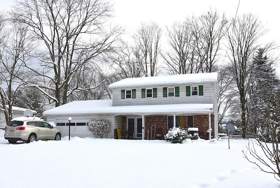 1st image of 440 Martha Dr