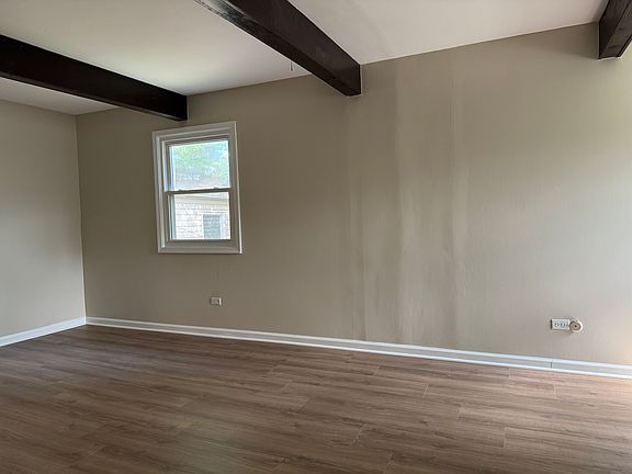 4th image of 339 N California Ave