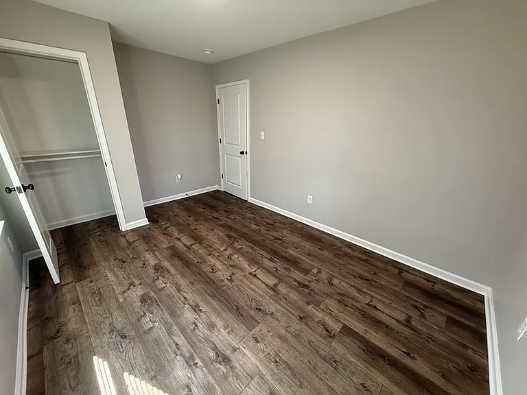 6970 Raleigh Lagrange Dr — Photo 25